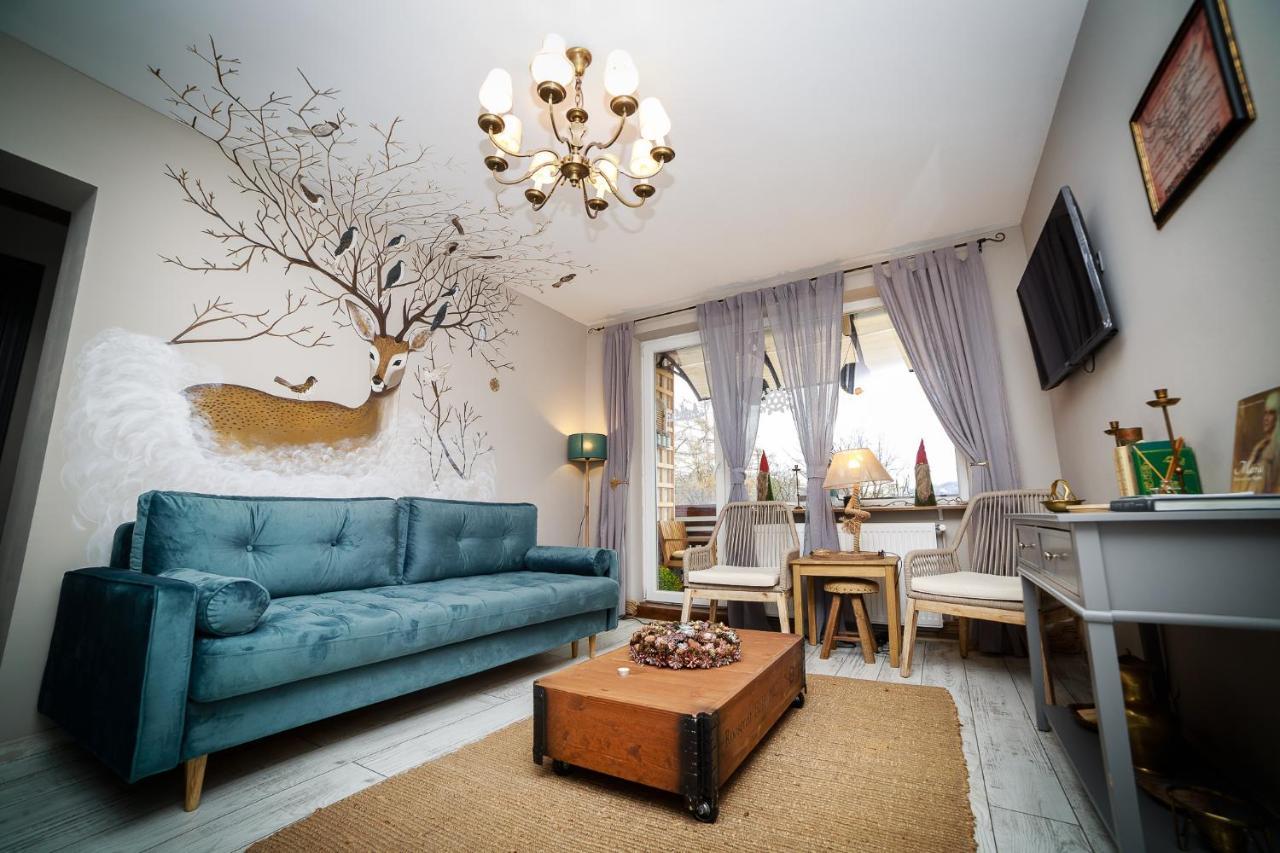Exquisite 3 Room Apartment In The Heart Of Thetown Campulung Moldovenesc Bagian luar foto